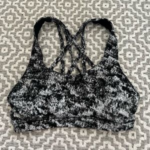 Lululemon free to be serene sports bra